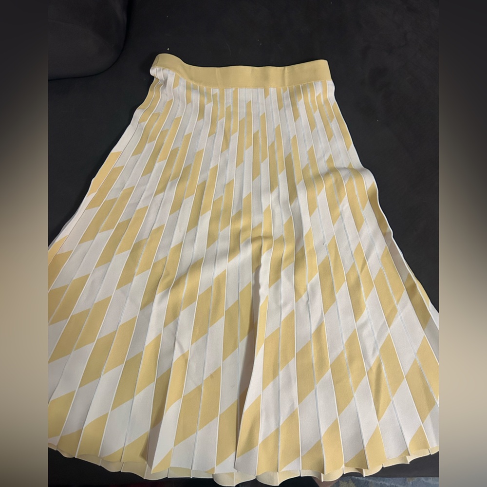 Tory Sport  Pleated Knit Yellow and White Striped Skirt - Size Large (New)